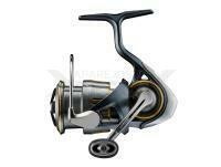 Carrete Daiwa 23‘ Airity LT2000S-P